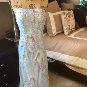 Beautiful strapless Sequin and tulle dress